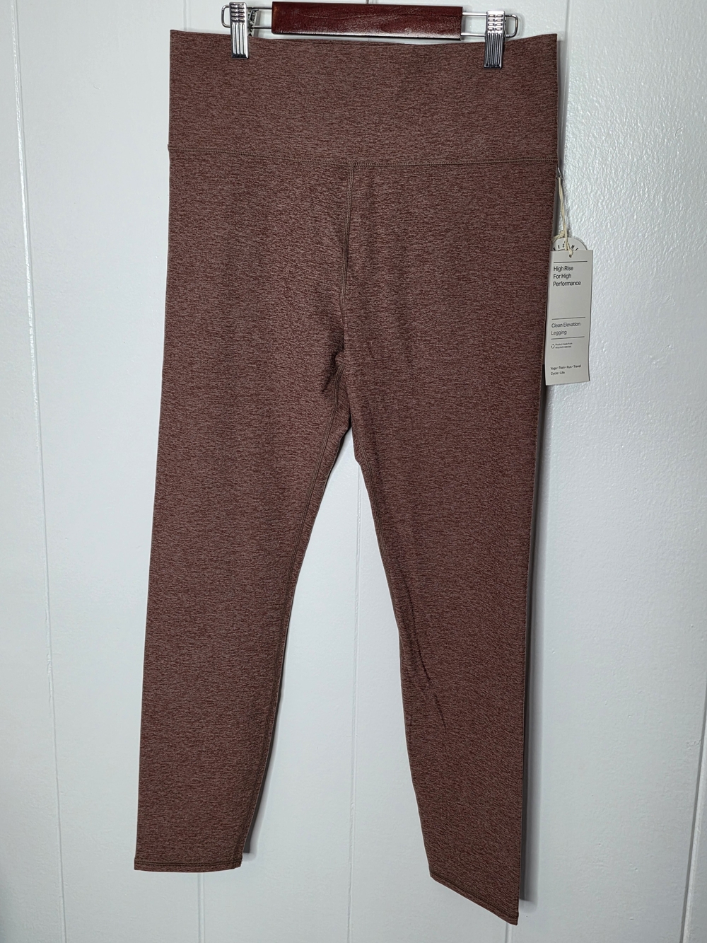 Vuori Clean Elevation 7/8 Leggings NWT Size XL